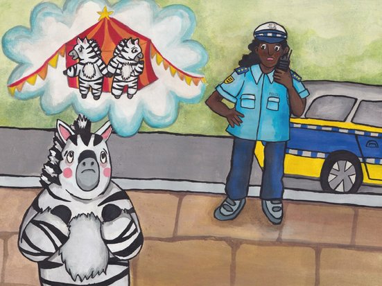 Illustration eines kleinen Zebras, das nachdenklich schaut. Über seinem Kopf ist eine Gedankenblase mit einem Zirkuszelt und zwei Zebras zu sehen. Neben ihm steht ein Polizist in blauer Uniform, im Hintergrund ist ein Polizeiauto zu erkennen.